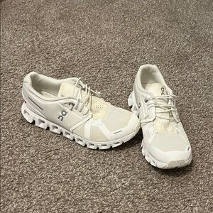 On Cloud, running shoes